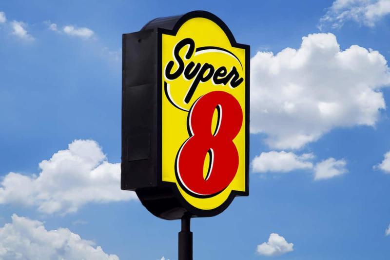 Super 8 By Wyndham Nashville Downtown Eksteriør billede