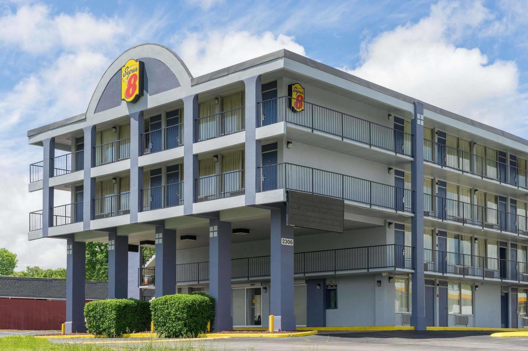Super 8 By Wyndham Nashville Downtown Eksteriør billede